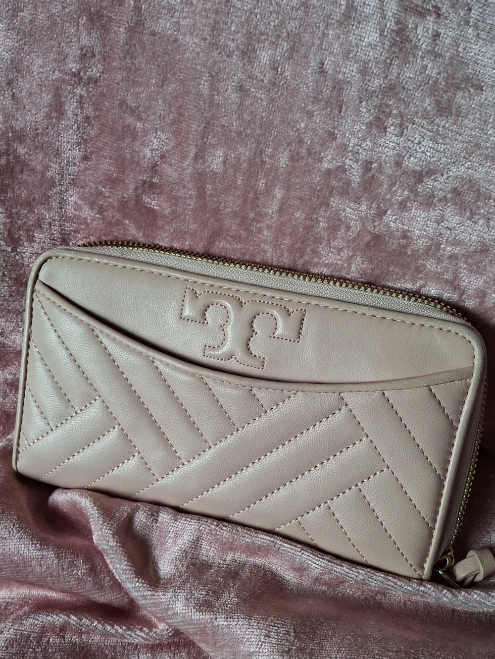 Tory Burch Quilted Leather Zip Wallet - Blush Pink with Gold Hardware